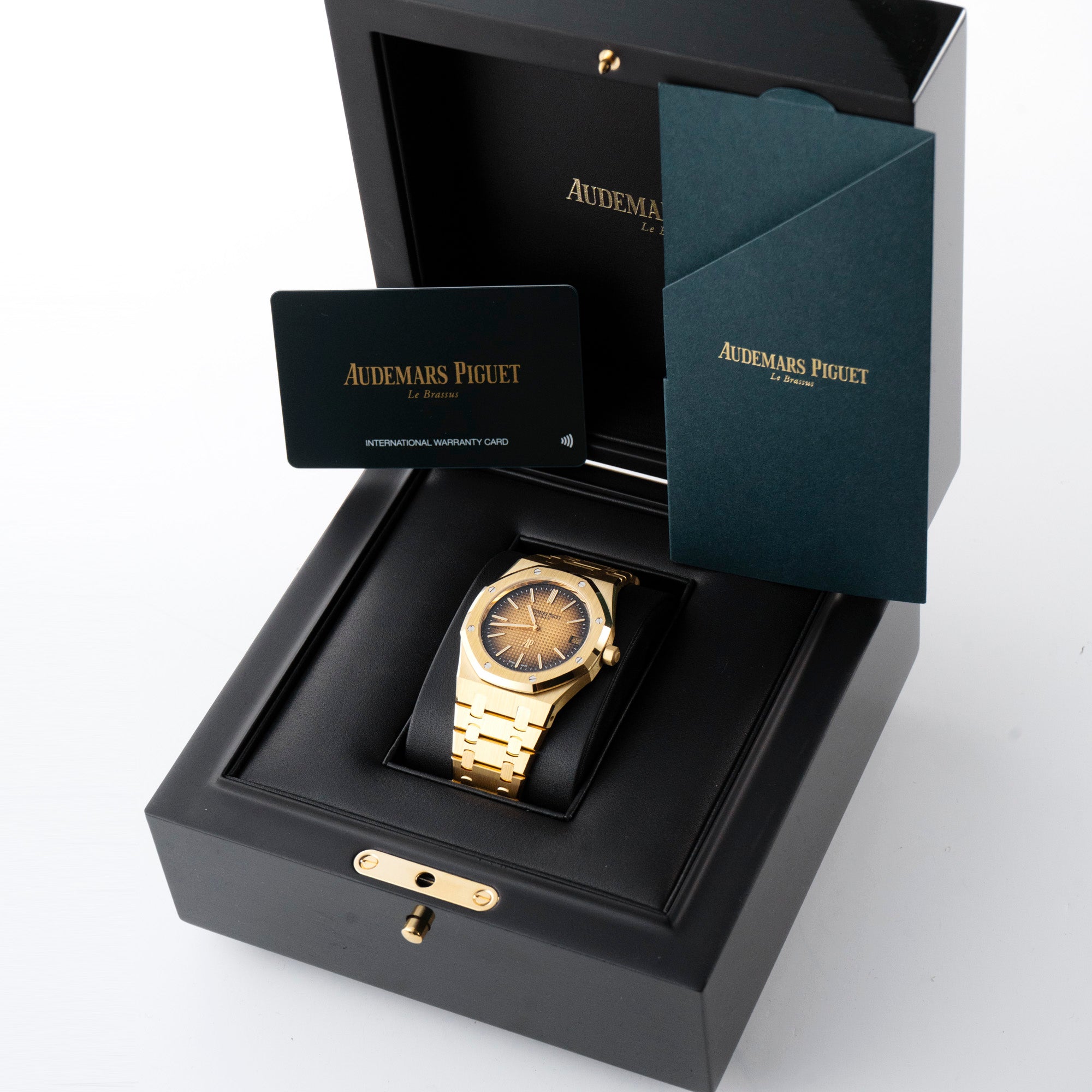 Royal Oak, 16202BA