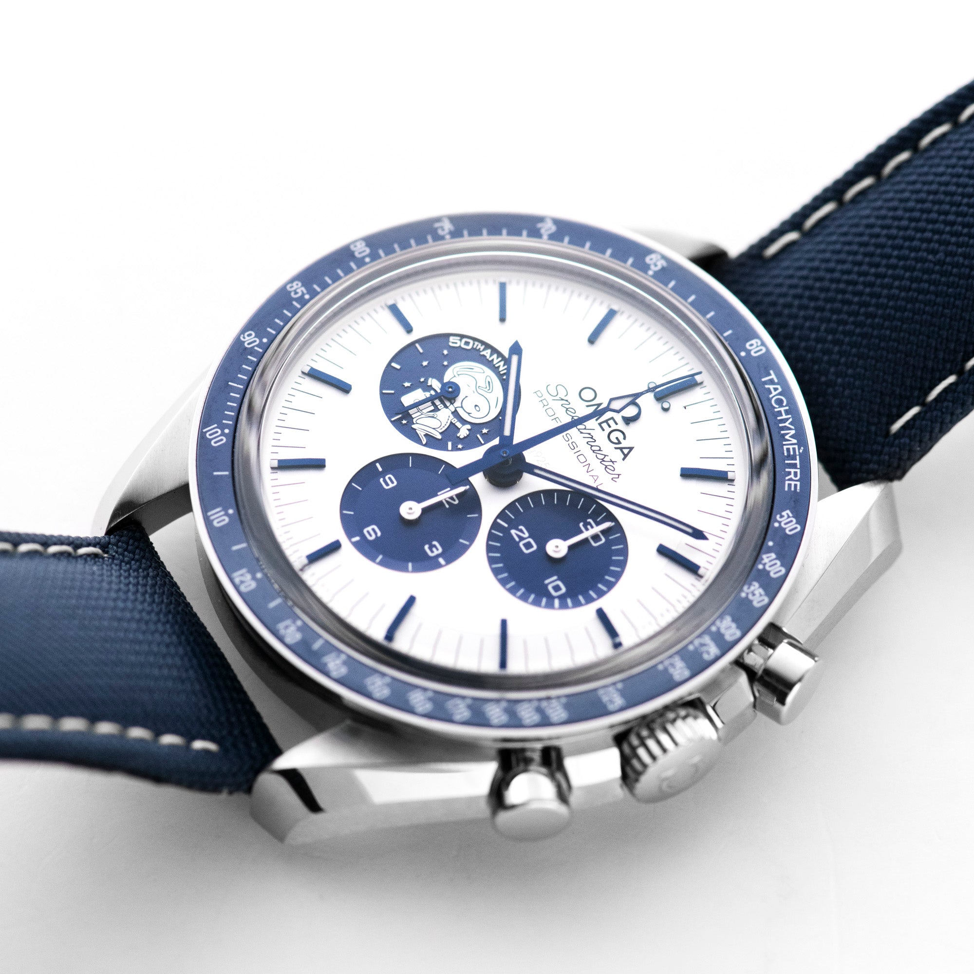 Speedmaster 'Snoopy', 310.32.42.50.02.001