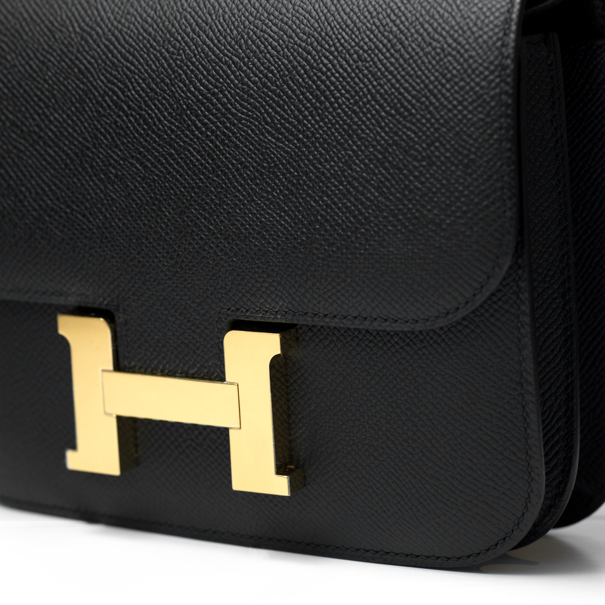 Hermès Constance 18