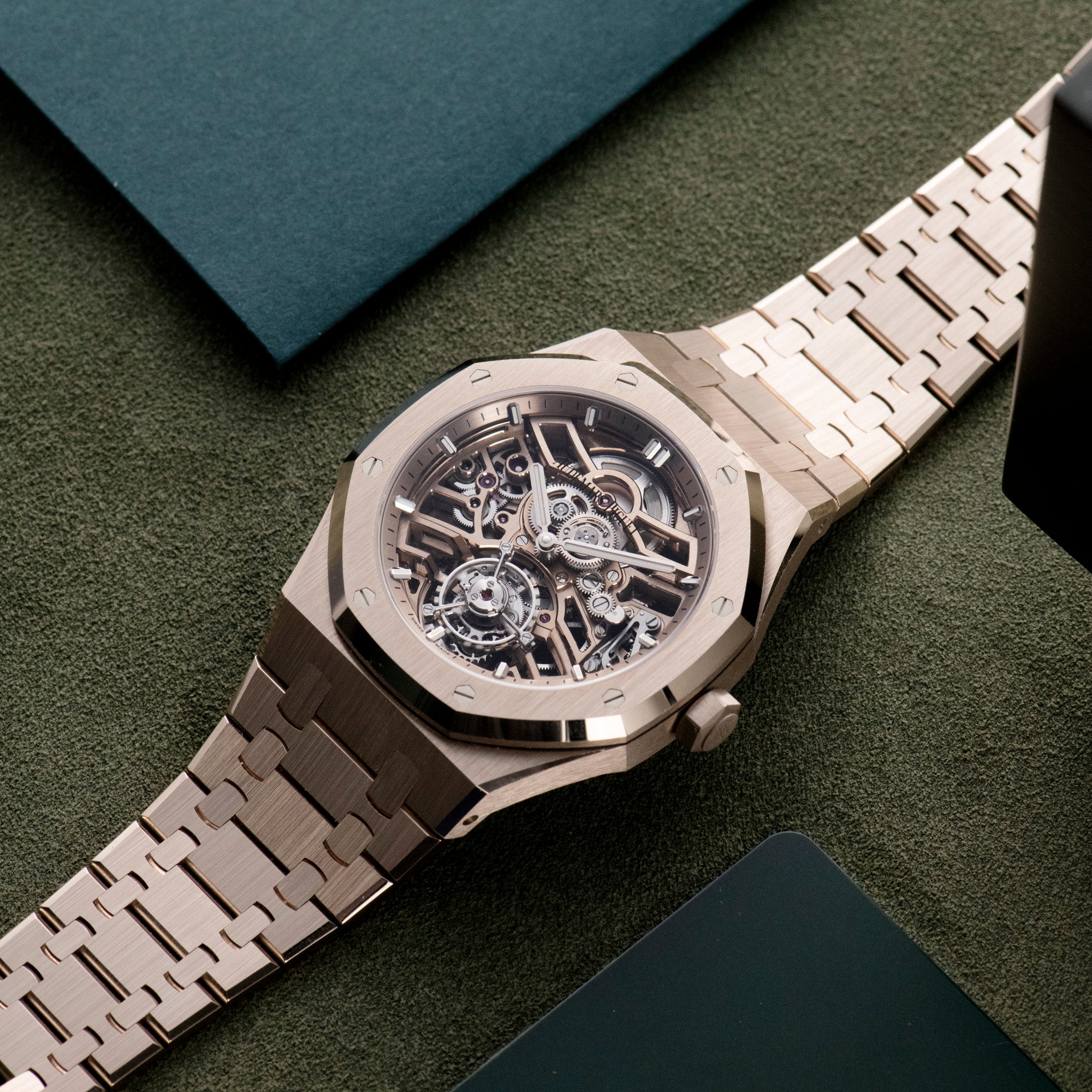 Royal Oak Flying Tourbillon, 26735SG.OO.1320SG.01