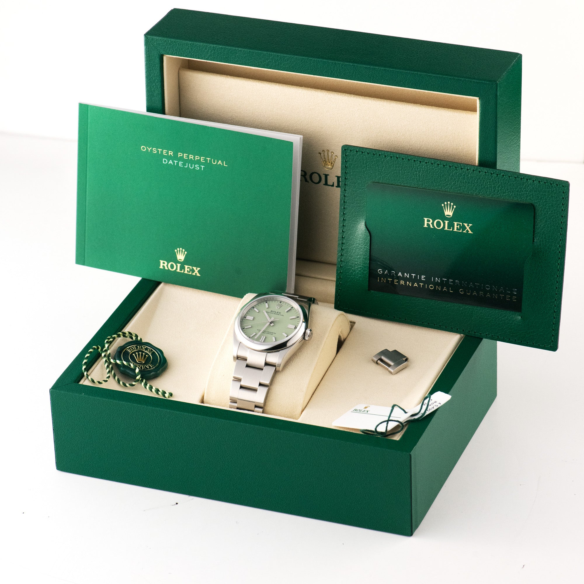 Oyster Perpetual 36, 126000-0011