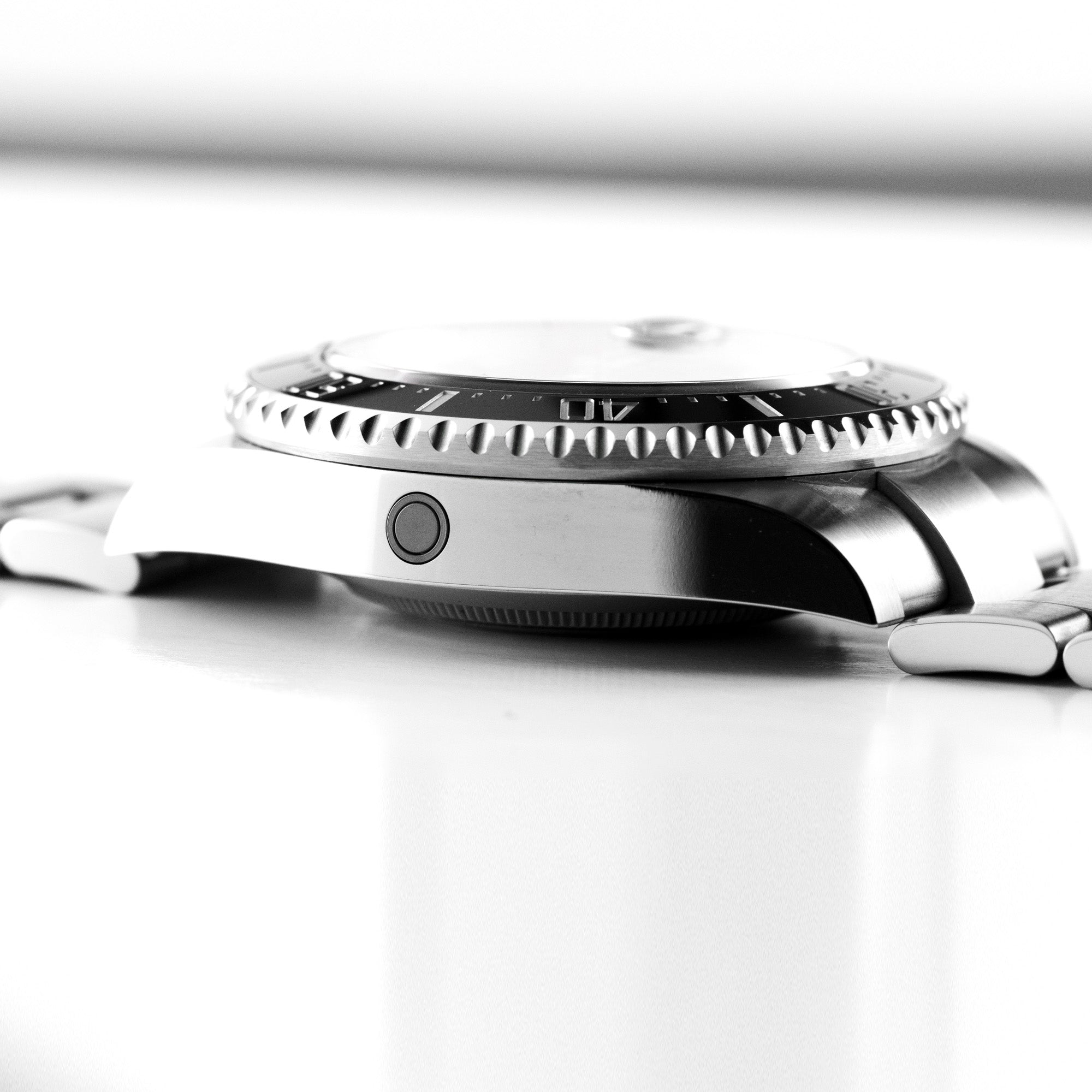 Sea-Dweller, 126600-0002