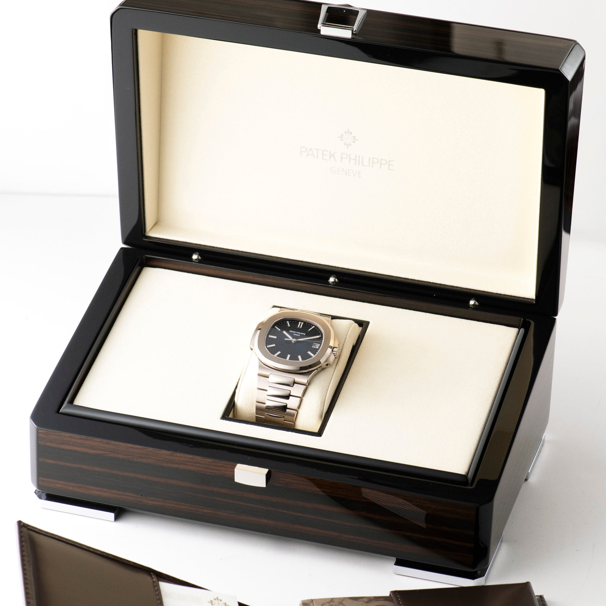 Nautilus, 5811/1G-001