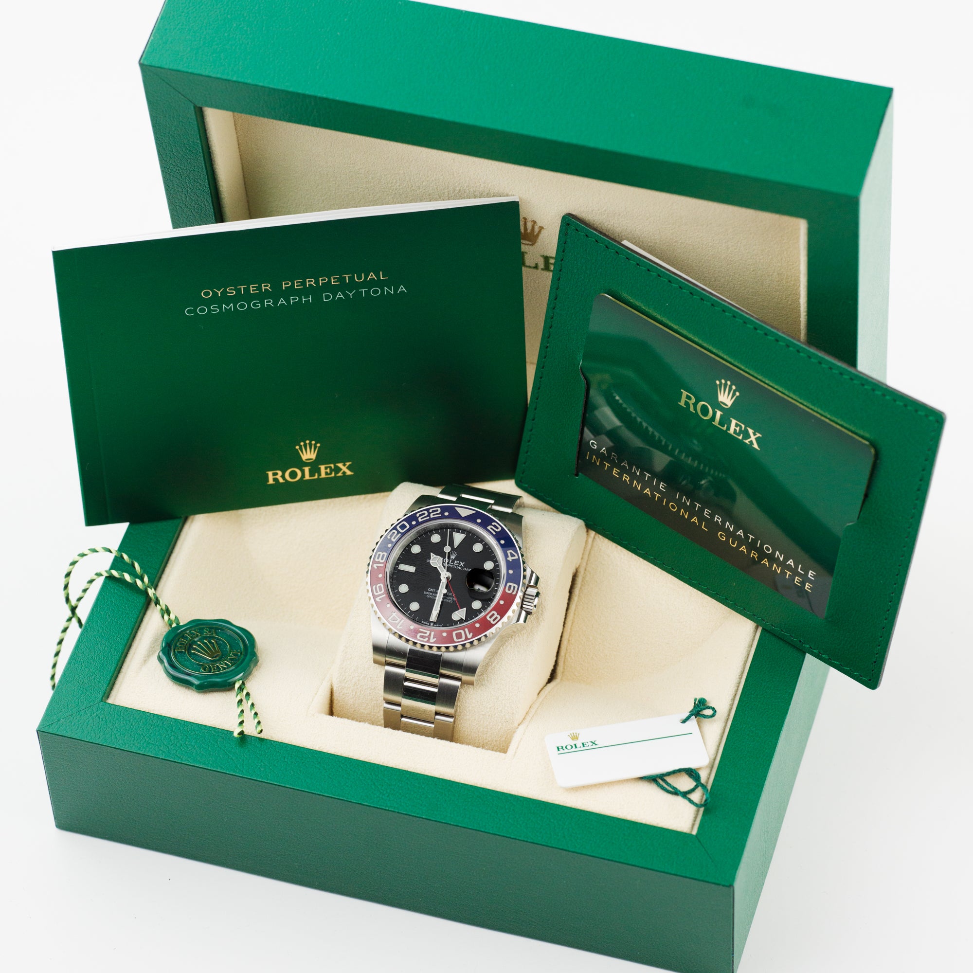 GMT-Master II Pepsi, 126710BLRO-0002