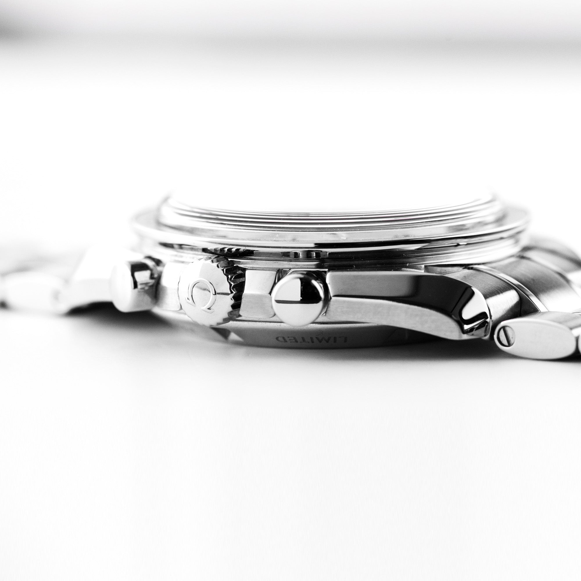 Speedmaster 'Rising Sun', 522.30.42.30.06.001