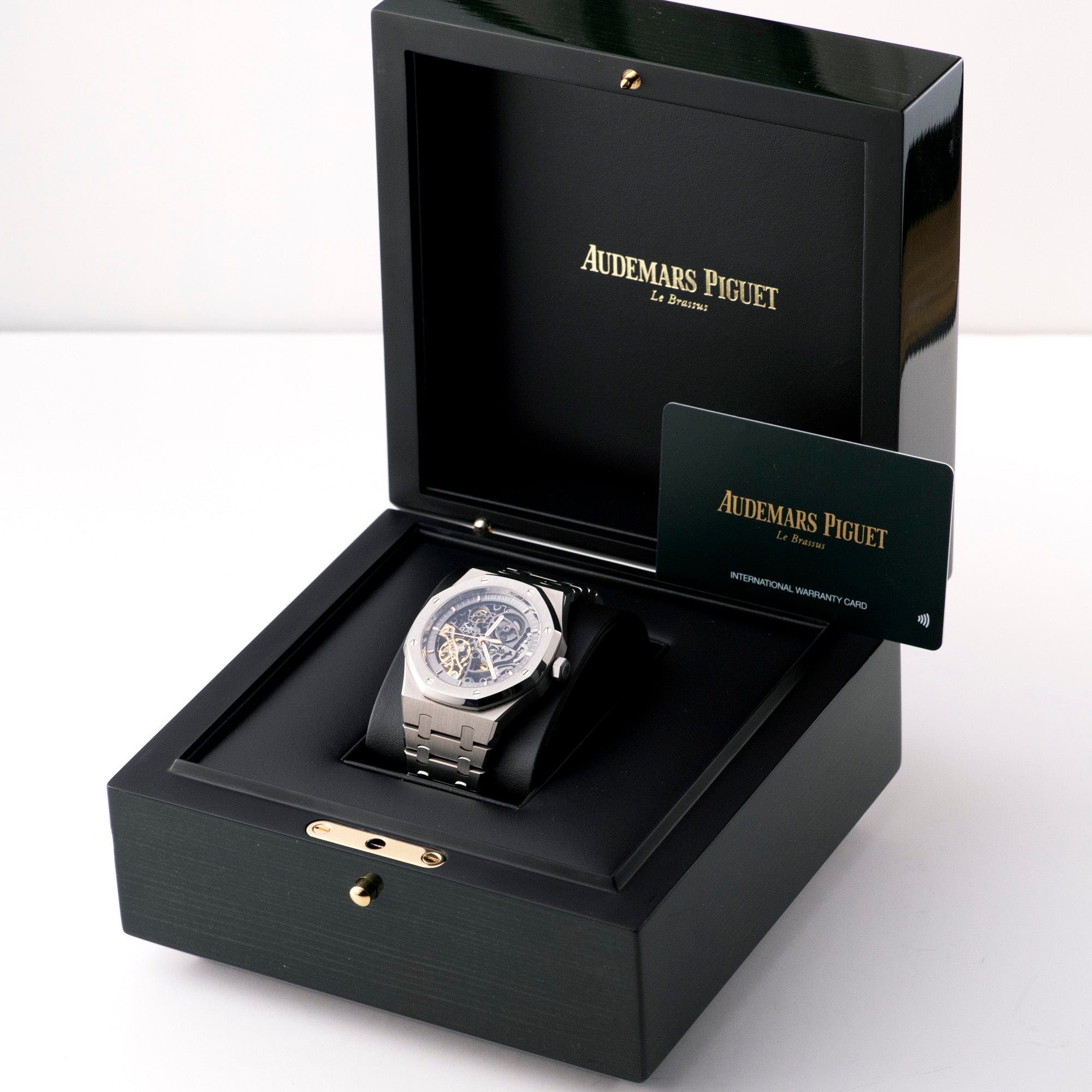 Royal Oak Skeleton, 15407ST