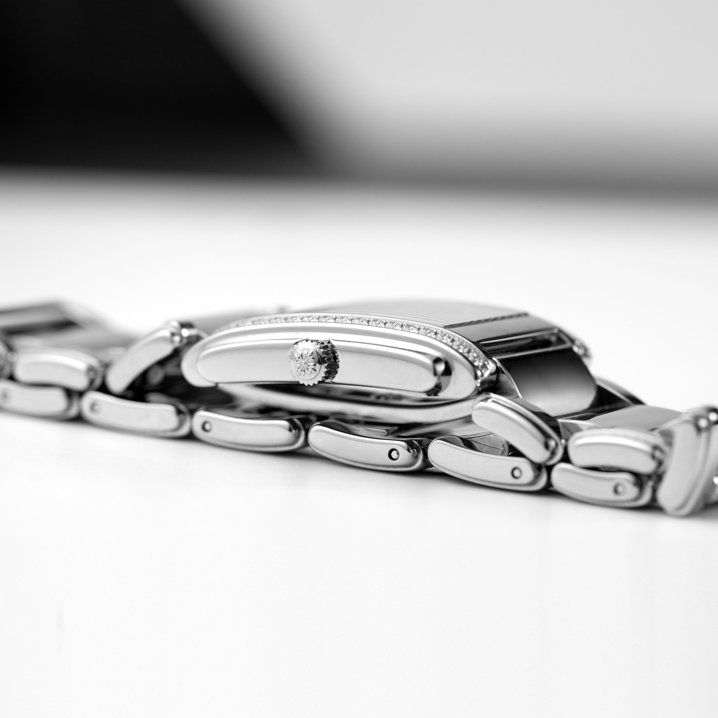 Twenty-4, 4910/1200A