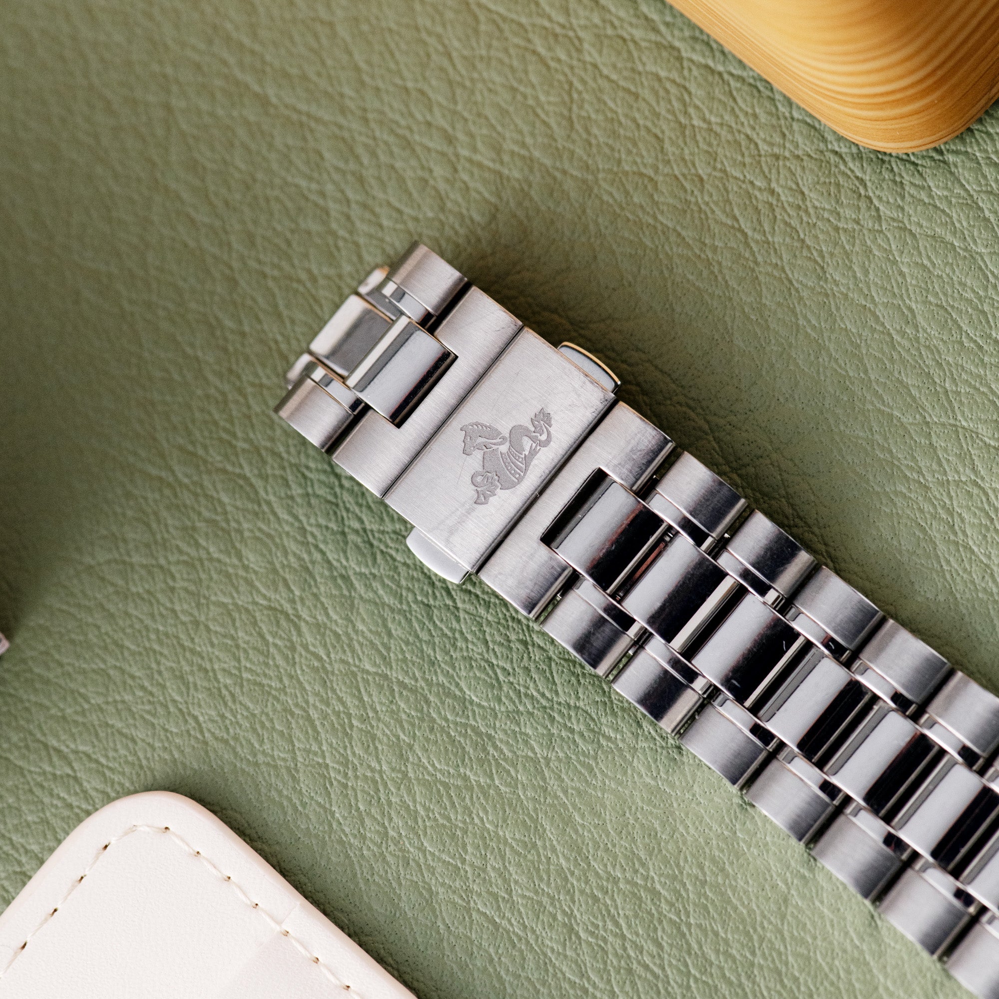 Speedmaster 38, 324.30.38.50.01.001