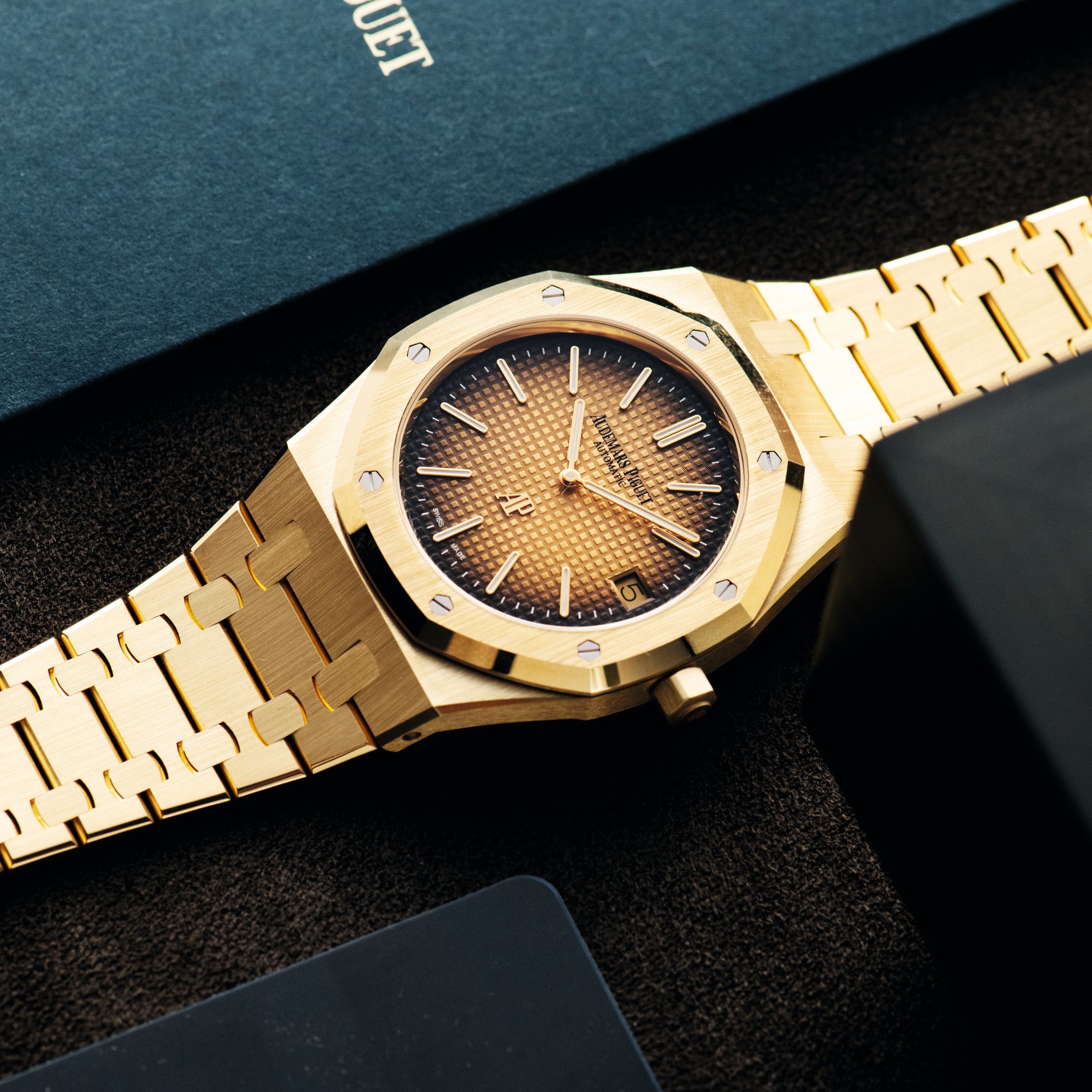 Royal Oak, 16202BA