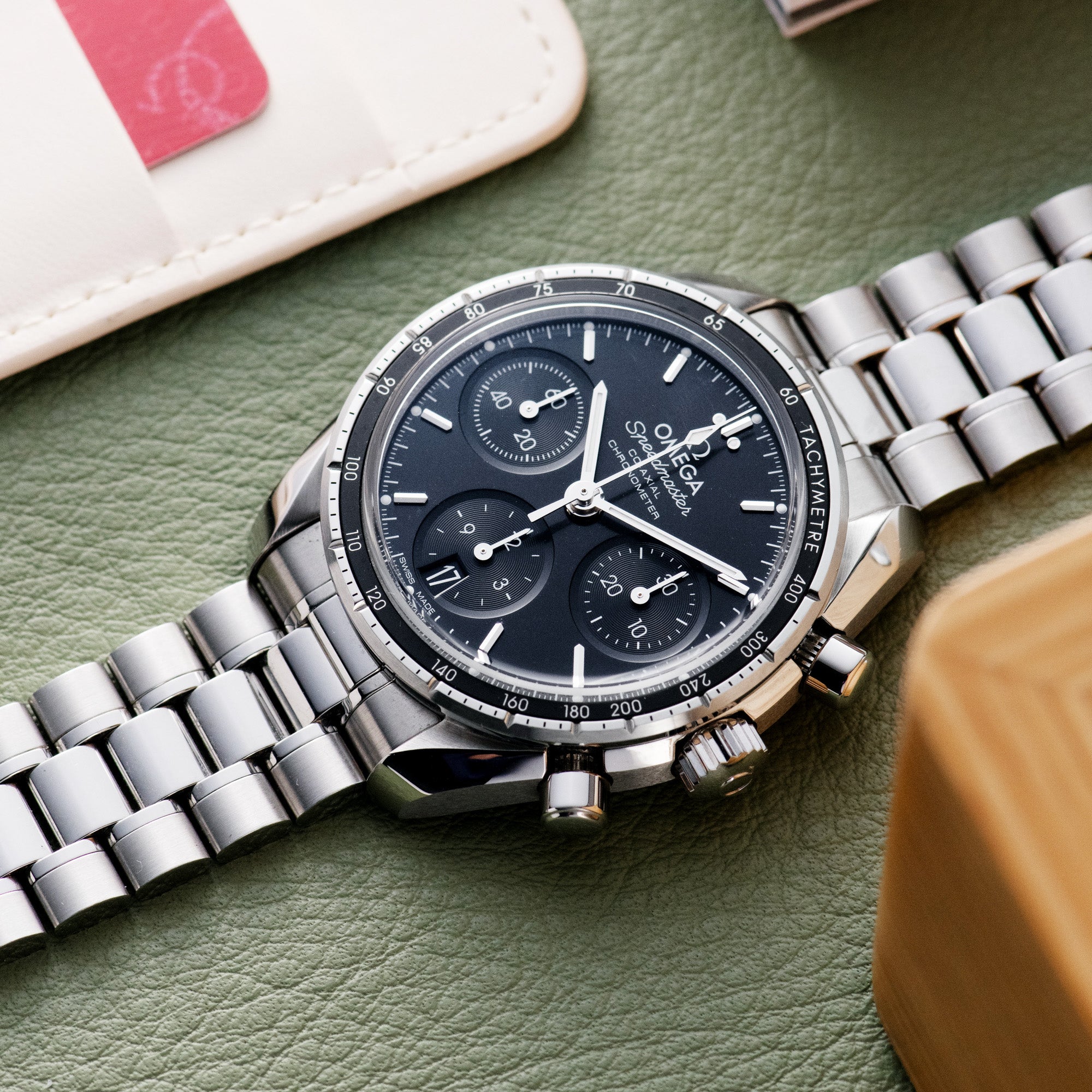Speedmaster 38, 324.30.38.50.01.001