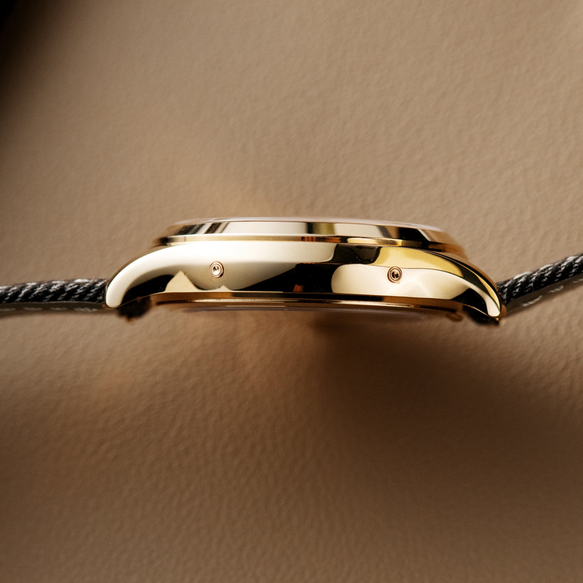 Complications, 4946R-001