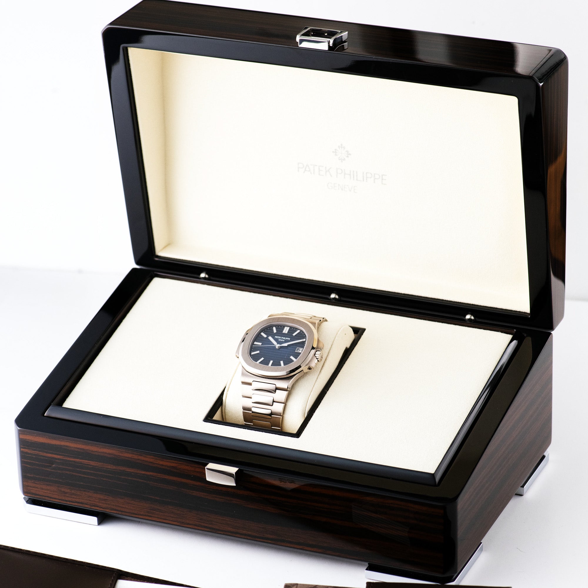 Nautilus, 5811/1G-001
