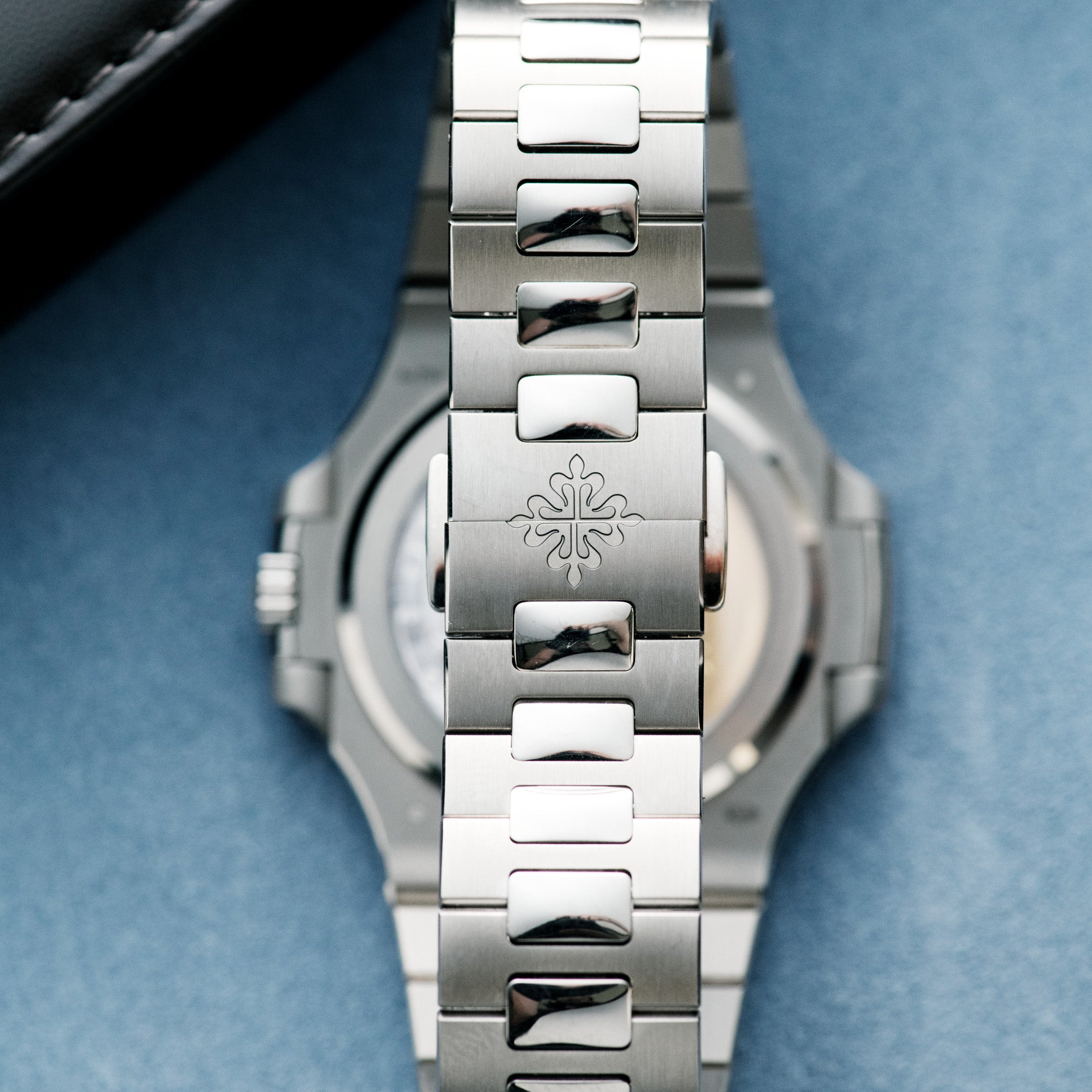 Nautilus, 5811/1G-001